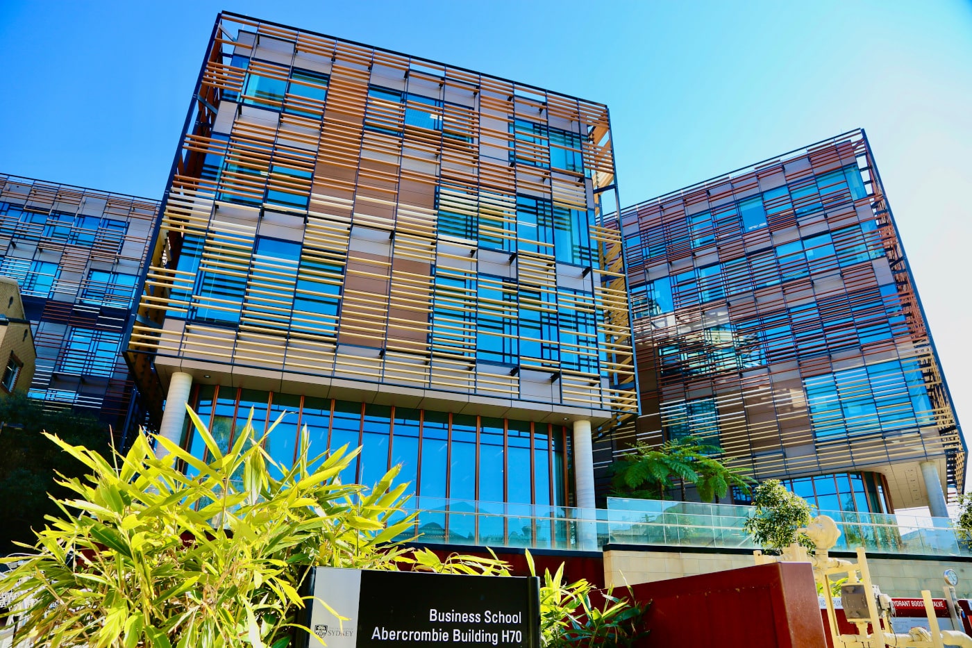 Tonality Ссылка Abercrombie business school Sydney Вид здания.
