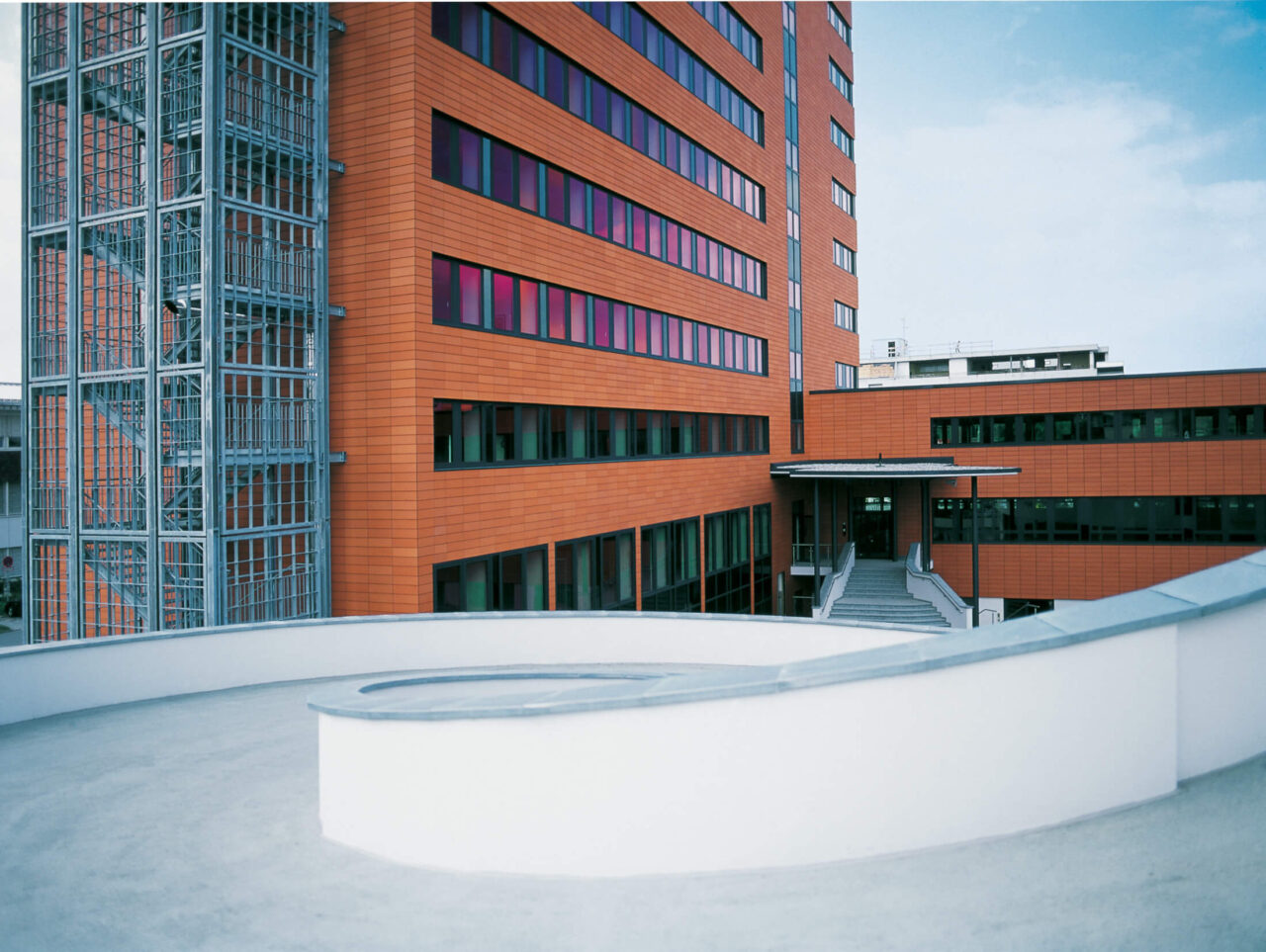 "Tonality Ceramic Facade Reference - Daimlerstrasse Germany Büro